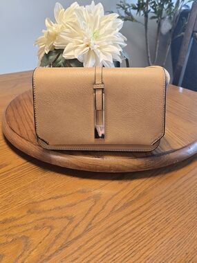 Tan Leather Crossbody Bag - Classic Minimalist Style